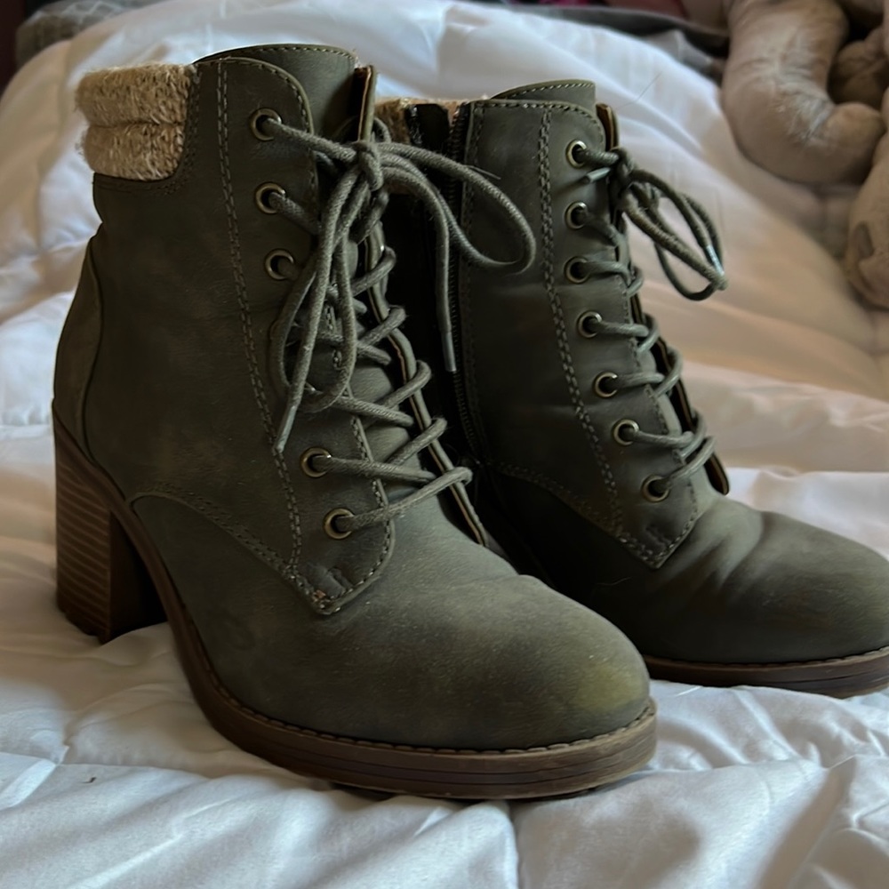 booted heels